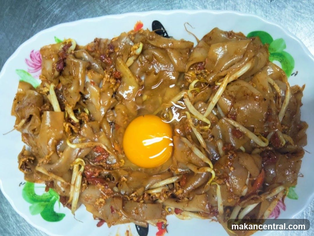 Cooked Noodles with Egg
