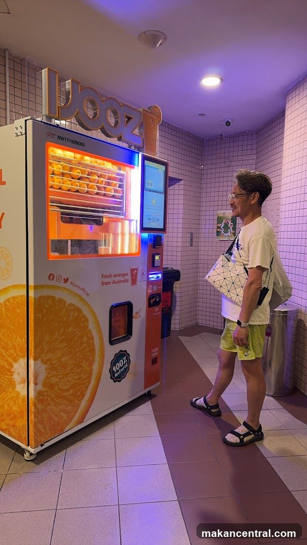 iJooz - Freshly Squeezed Orange Juice Vending Machine