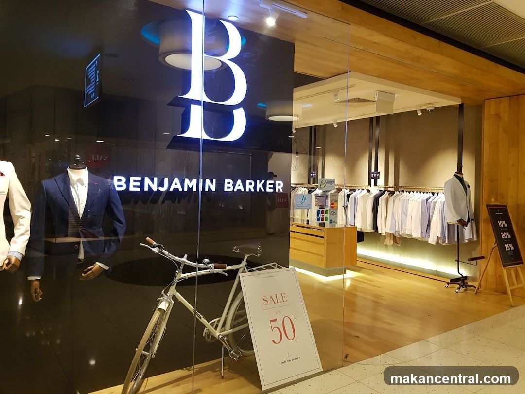 Benjamin Barker, Marina Square