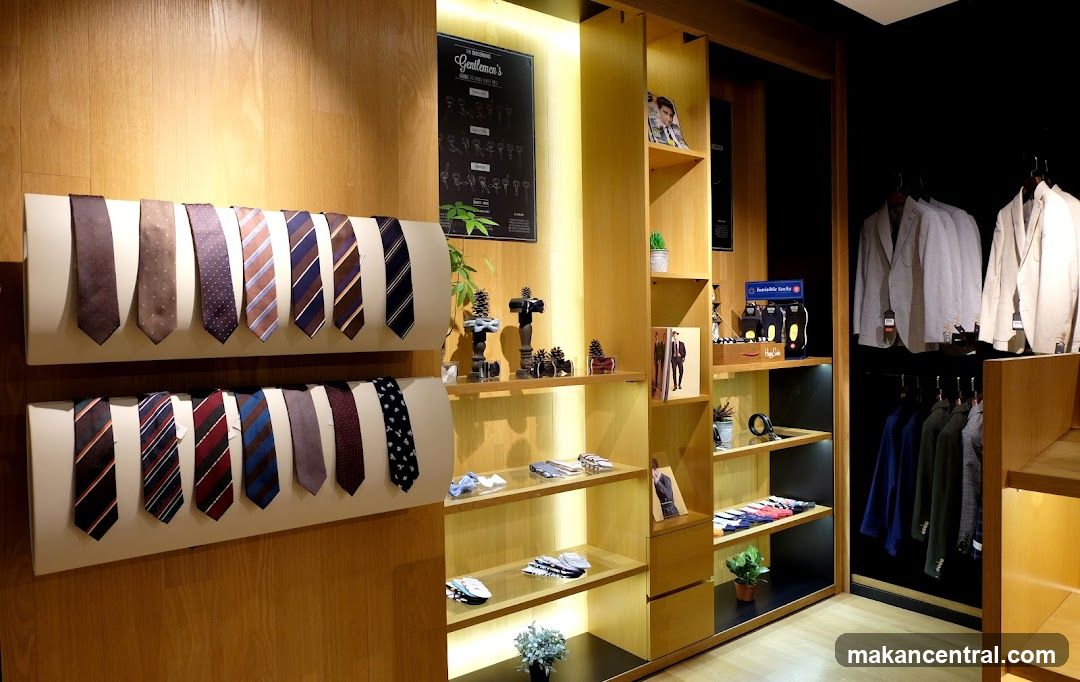 Gentleman's Accessories Display