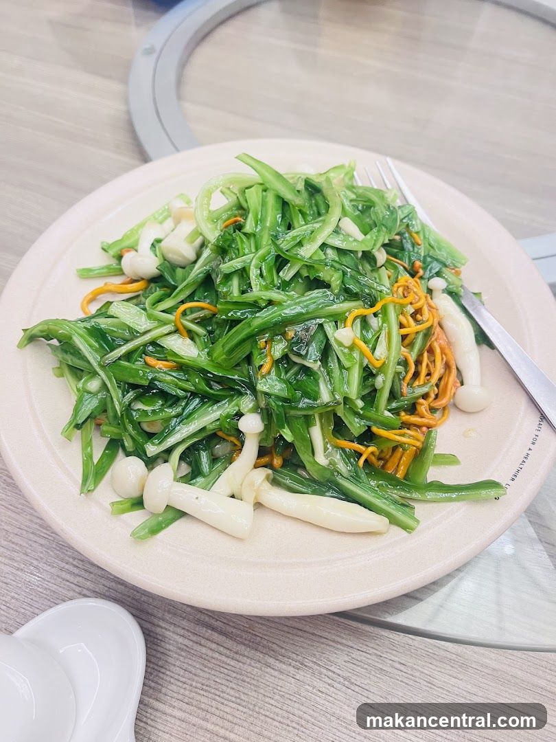 Stir-fried Vegetables with Mushrooms