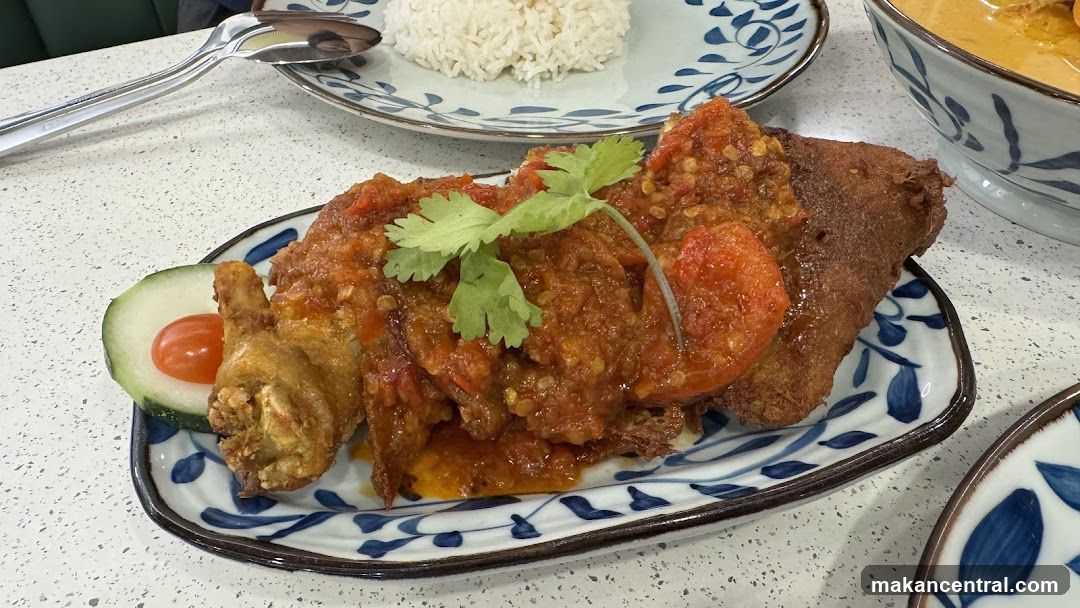Fried Chicken with Chili Sauce