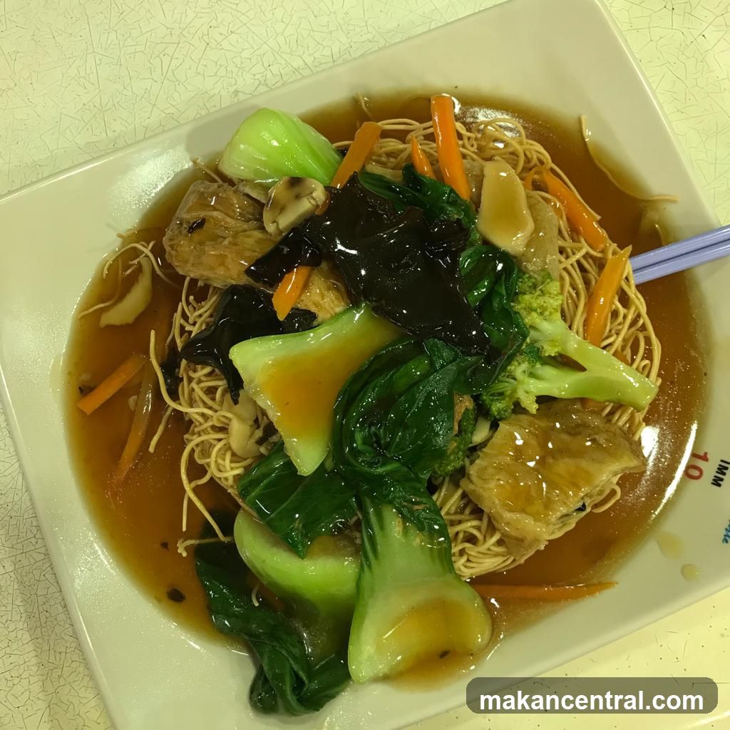 Noodles with Vegetables and Tofu