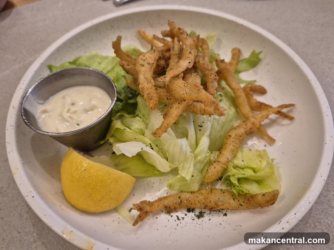Fried Calamari with Lemon and Dip