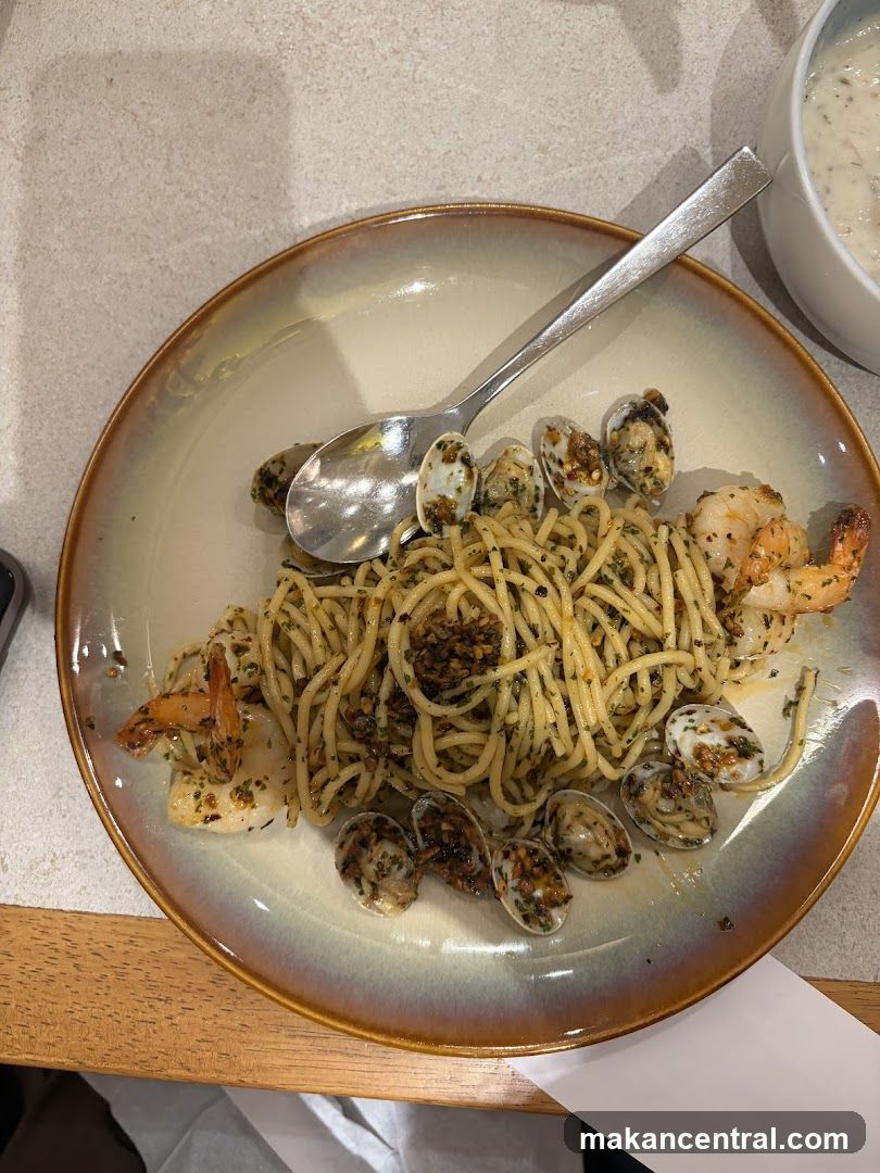 Spaghetti with Clams and Shrimp