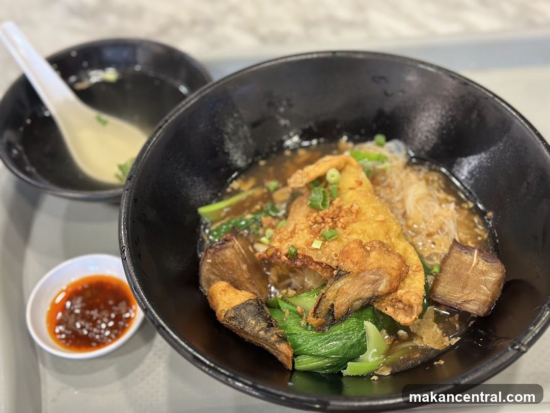 Noodle Soup with Fried Wonton