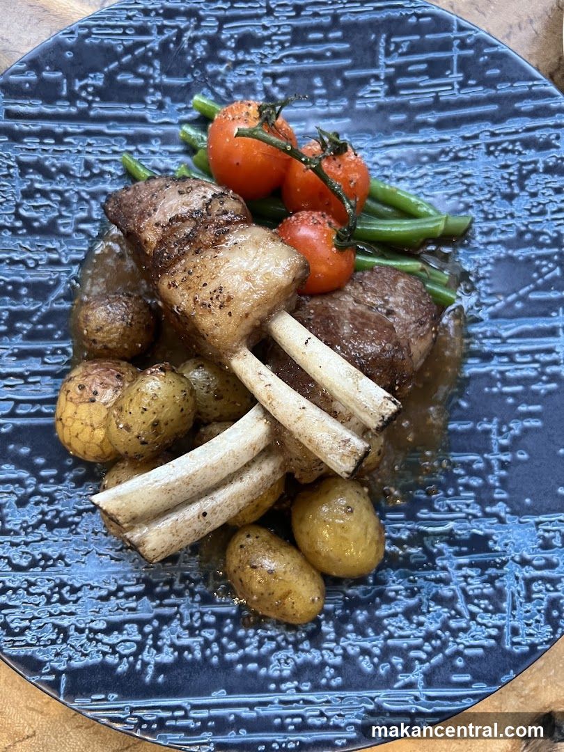 Rack of Lamb with Potatoes and Vegetables