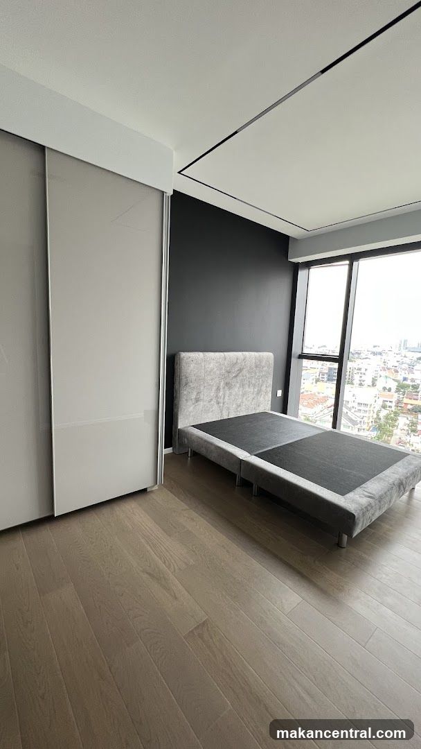 Modern Bedroom with City View