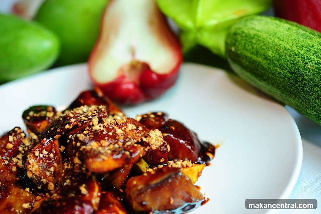 Fruit Salad with Peanut Topping
