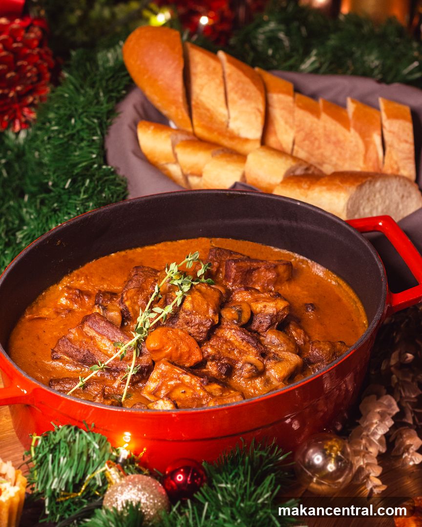 Hearty Stew with Bread