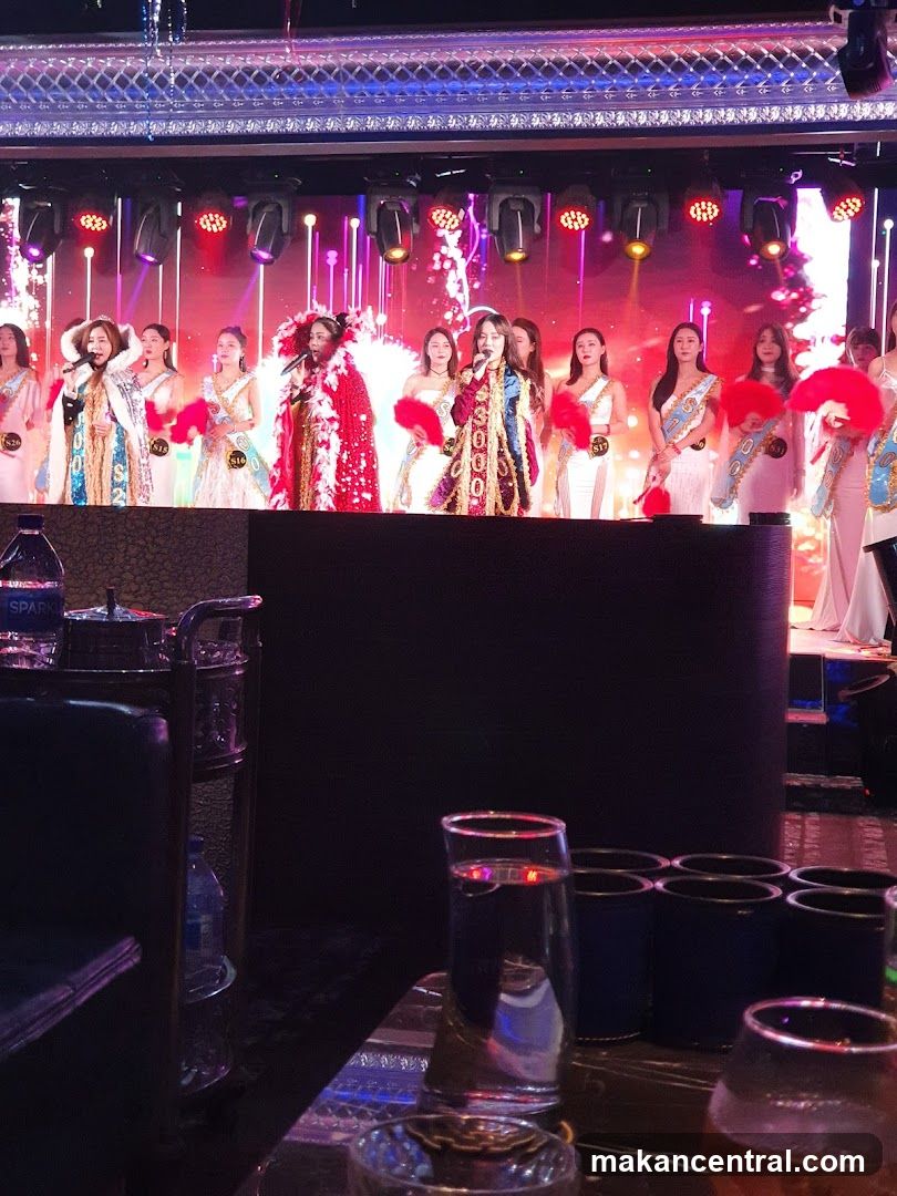 Pageant contestants on stage