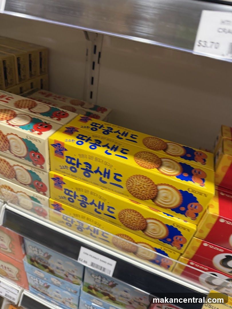 Cookies on Shelf