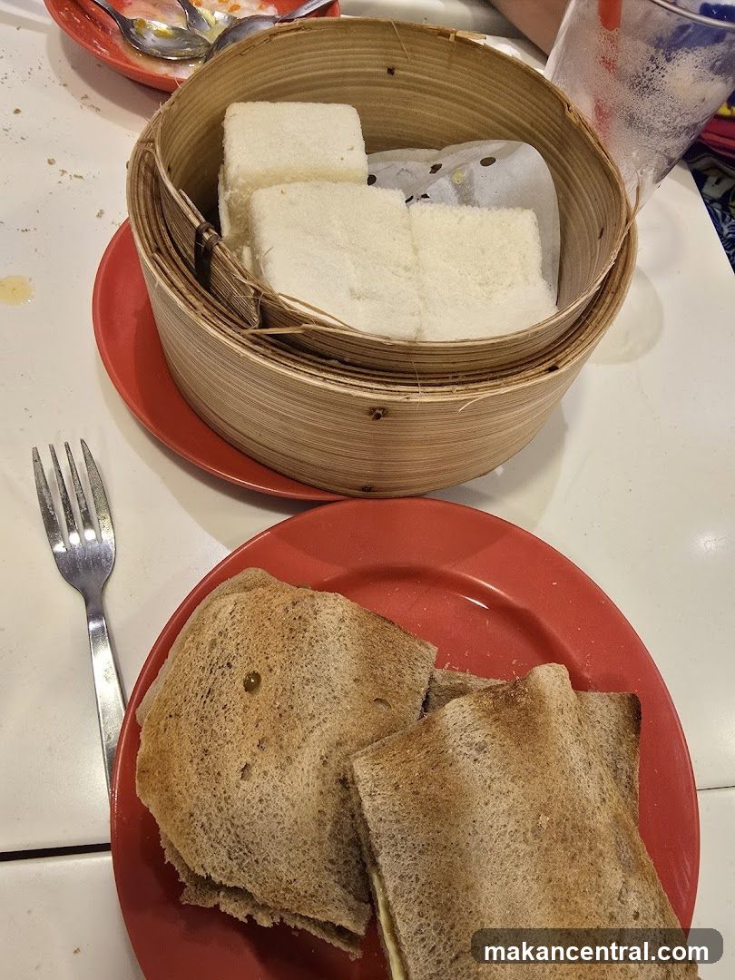 Steamed and Toasted Bread with Condiments