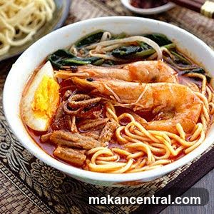 Noodle Soup with Shrimp and Egg