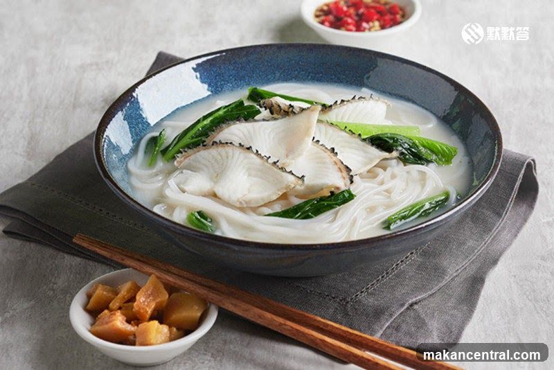 Fish noodle soup