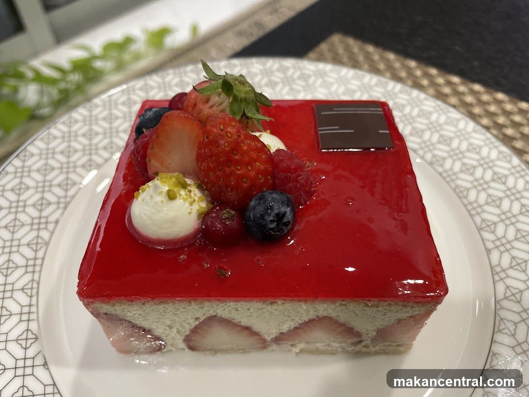 Strawberry Mousse Cake