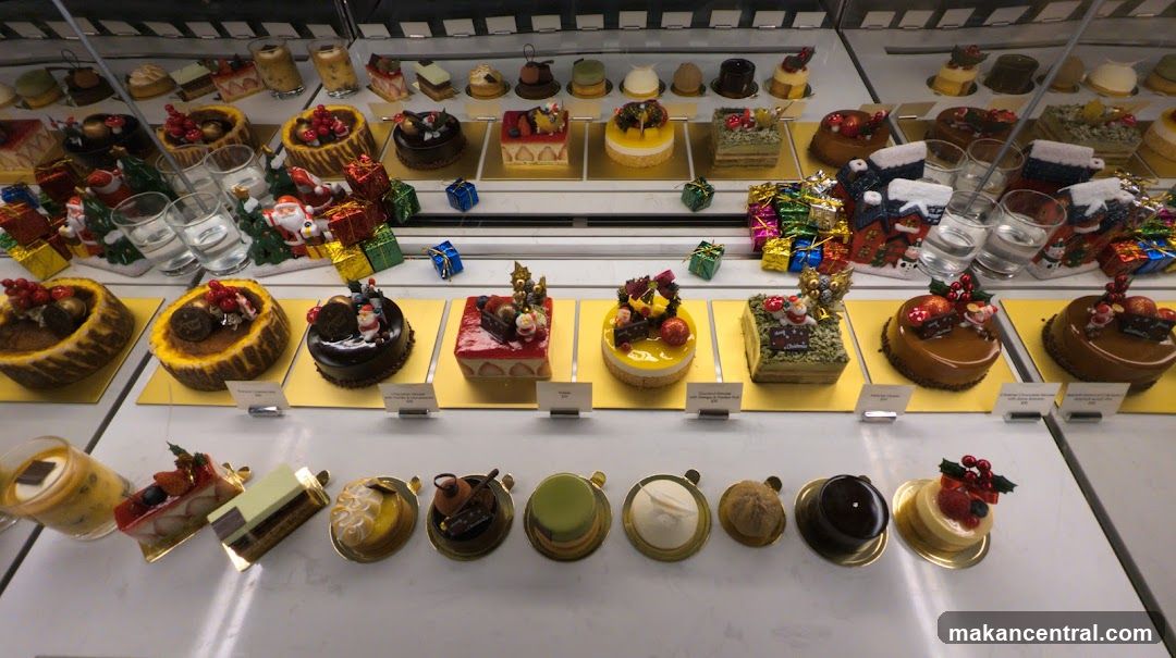 Christmas Cakes and Desserts Display