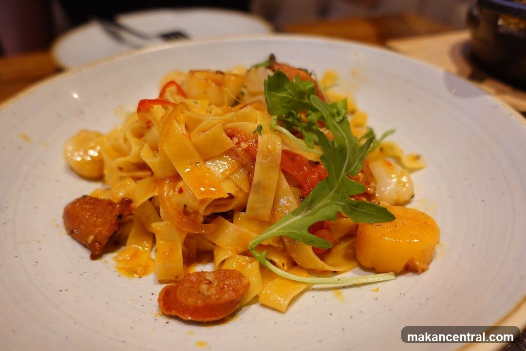 Scallop and Sausage Pasta