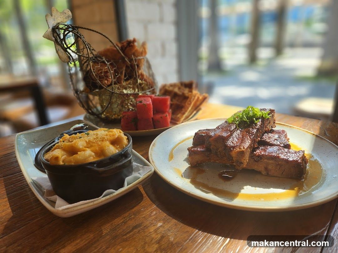 Ribs and Mac and Cheese