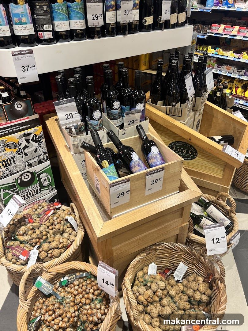 Wine and Nuts Display