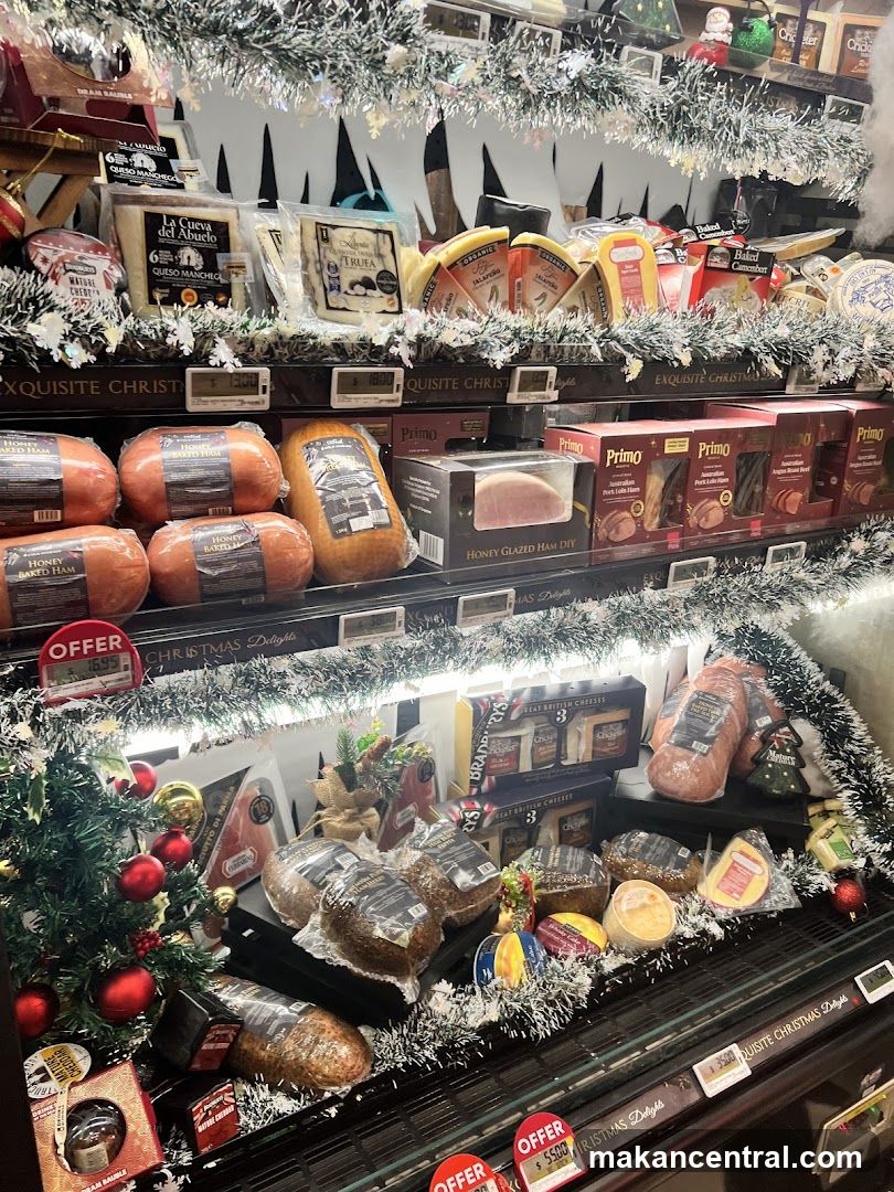 Christmas Ham and Cheese Display