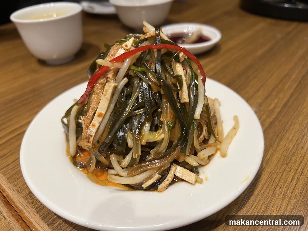 Seaweed Salad with Tofu