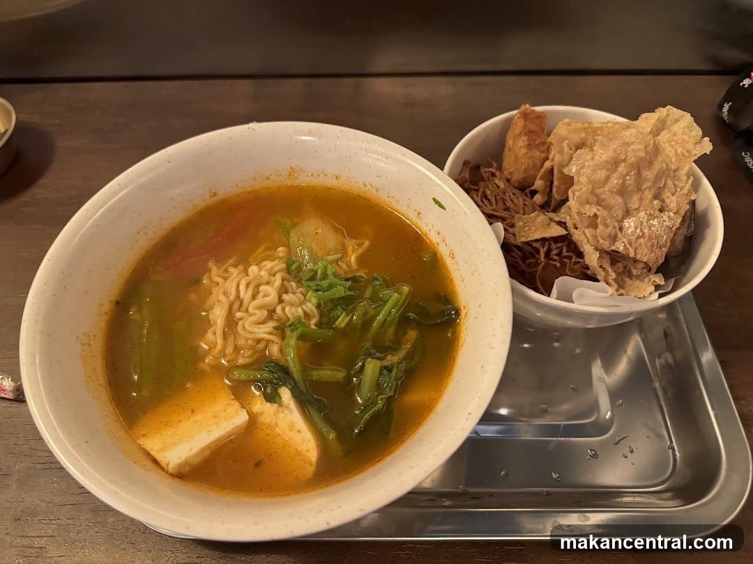 Noodle Soup with Side Dish