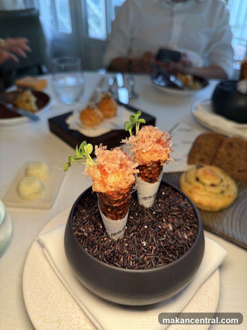 Appetizer cones with toppings