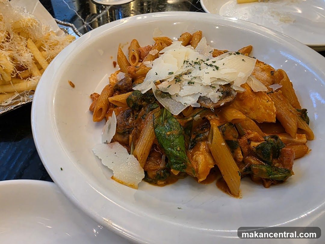 Penne Pasta with Chicken and Spinach