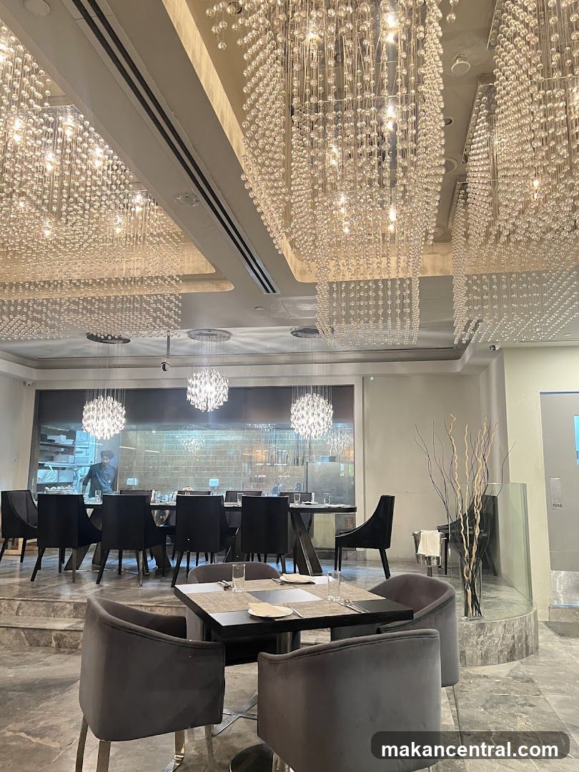 Elegant Dining Room with Crystal Chandeliers