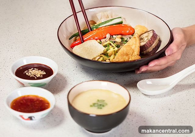 Noodle Bowl with Dipping Sauces