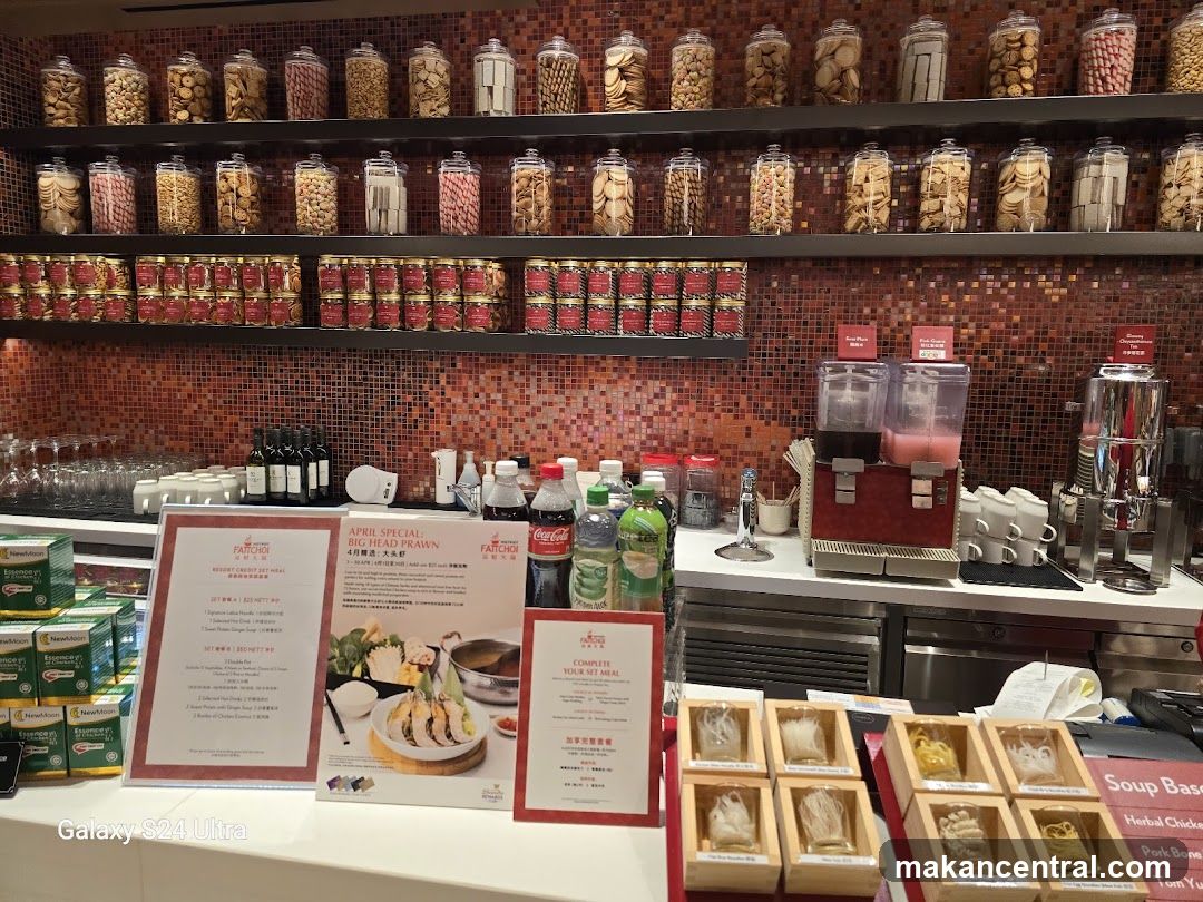 Restaurant Counter Display