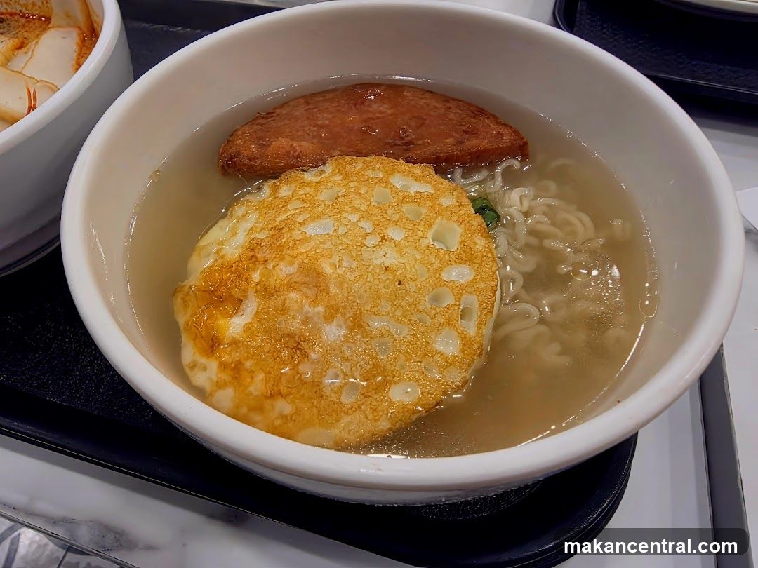 Noodle Soup with Egg and Meat
