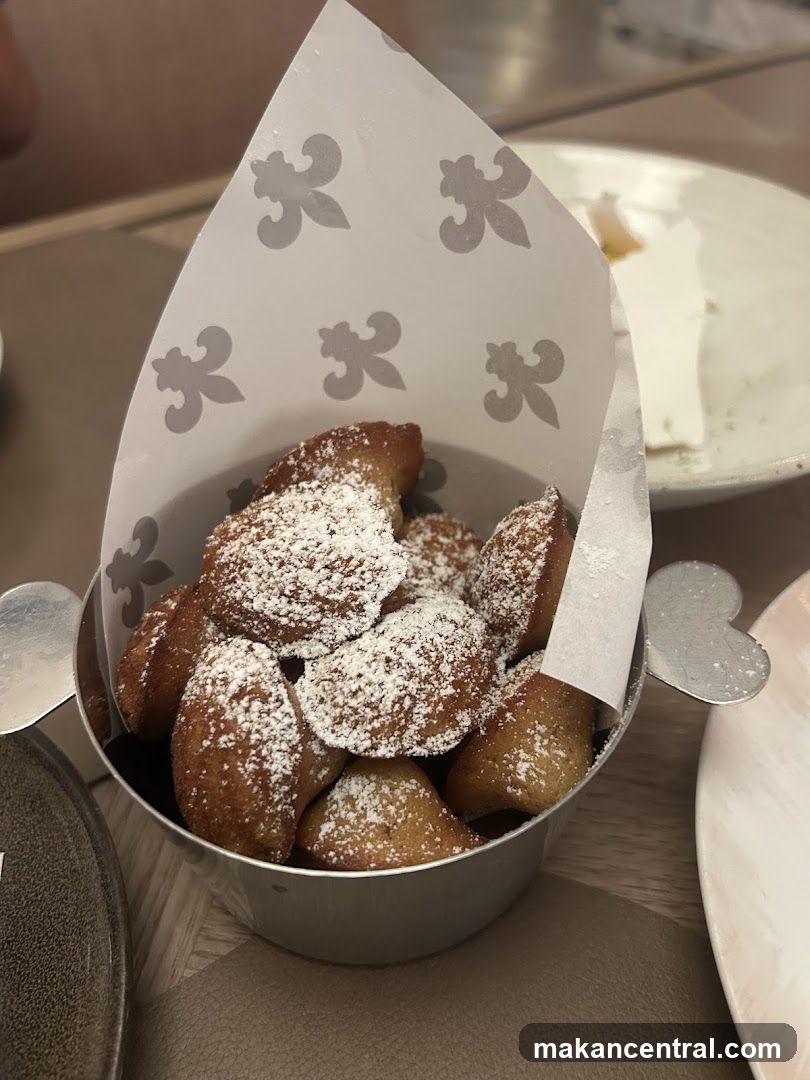 Madeleines with Powdered Sugar