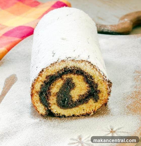 Swiss Roll with Powdered Sugar