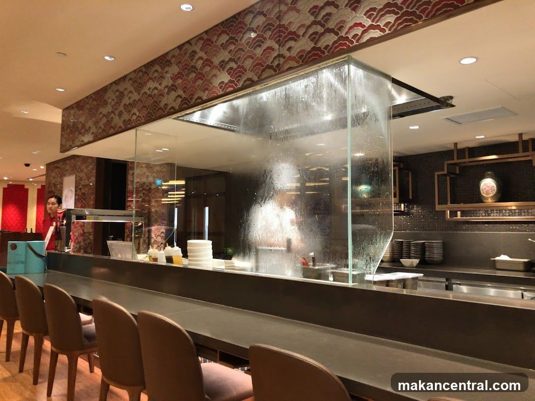 Restaurant Kitchen Counter
