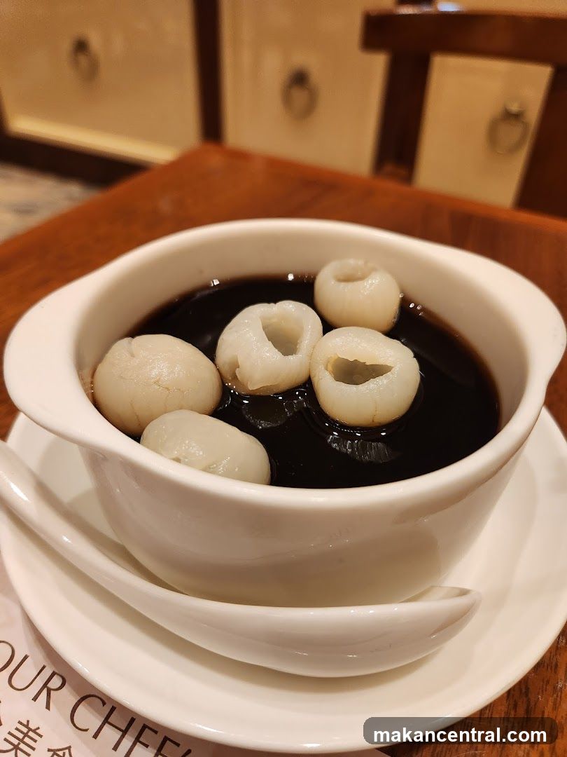 Lychee and Grass Jelly Dessert