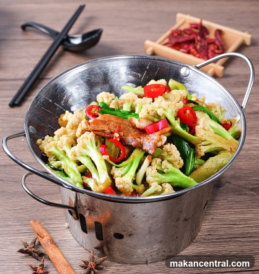 Stir-fried Cauliflower with Meat