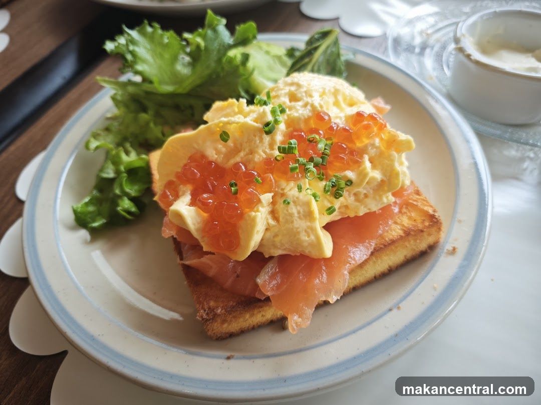 Smoked Salmon and Scrambled Eggs Toast