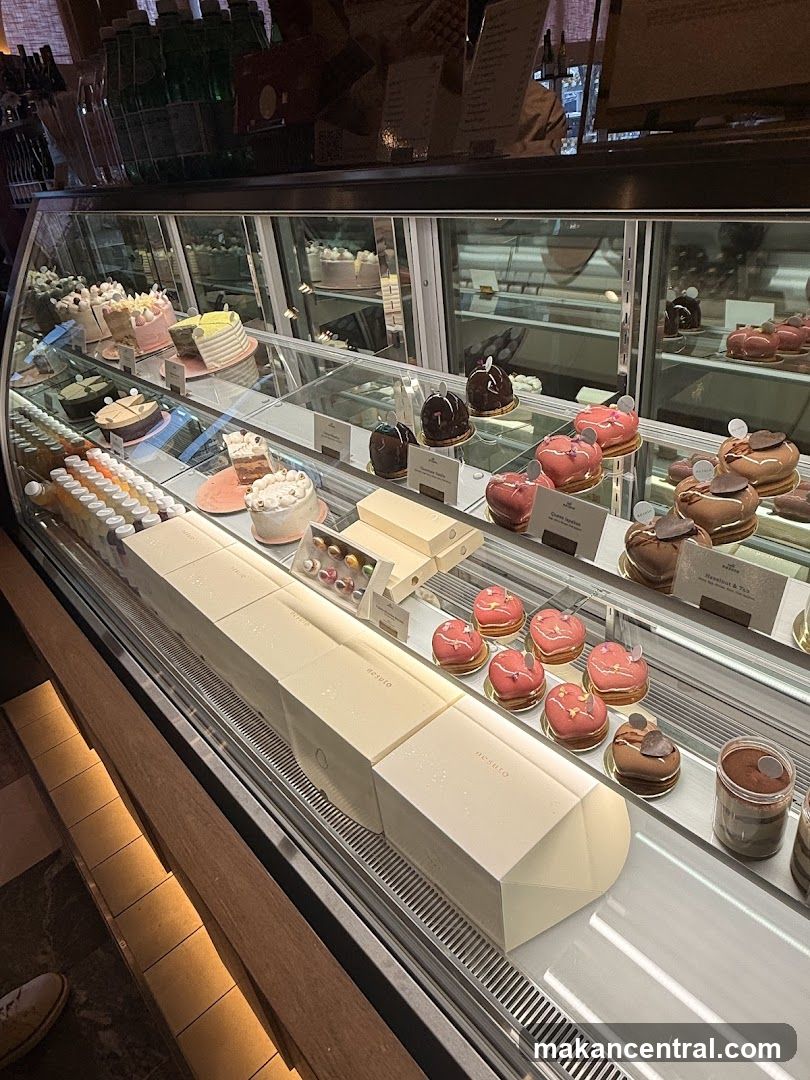 Dessert Display Case