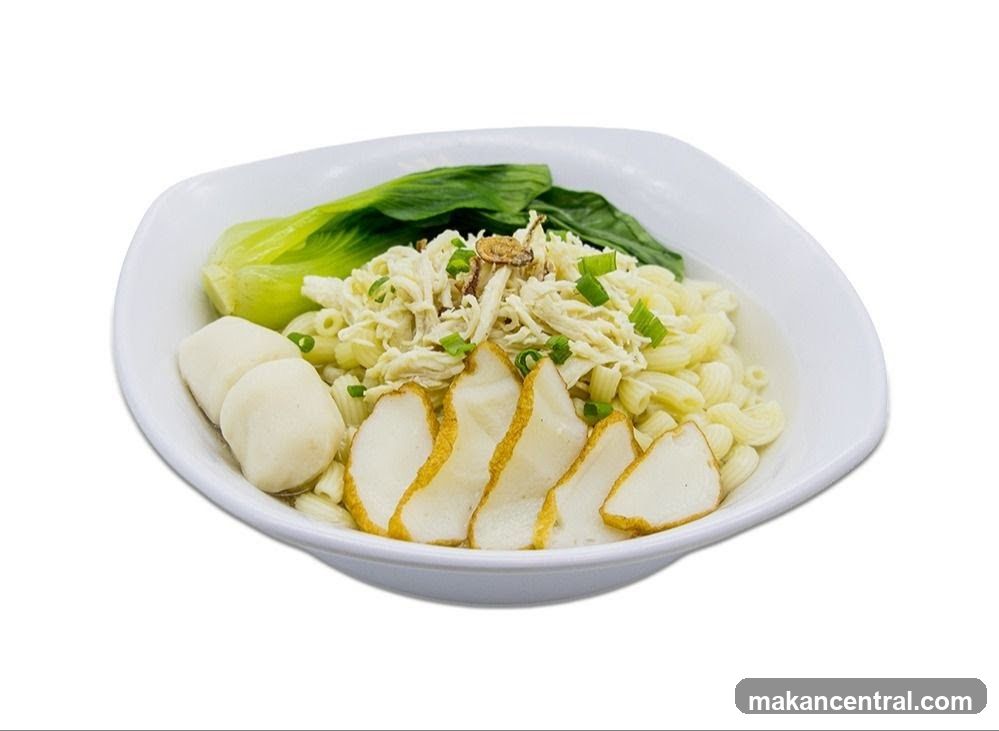 Noodle Dish with Chicken and Fish Cakes