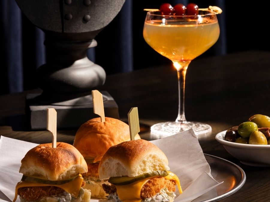 Stags Head Library Bar and Lounge interior at Pan Pacific Singapore