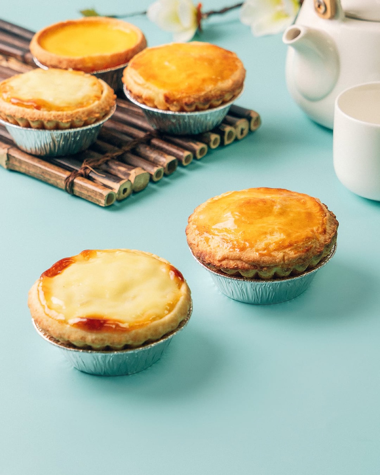 Tai Cheong Bakery's ION Orchard Shop Debuts Lo Mai Kai and Truffle Scallop Tarts